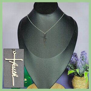 Silver "Faith" Cross Pendant Necklace (NWOT)‎